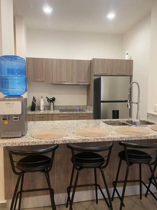 Condo In El Centro Near Malecon! Мазатлан Екстер'єр фото